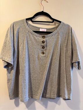 Pink Lily Short Sleeve Cropped Henley Tee